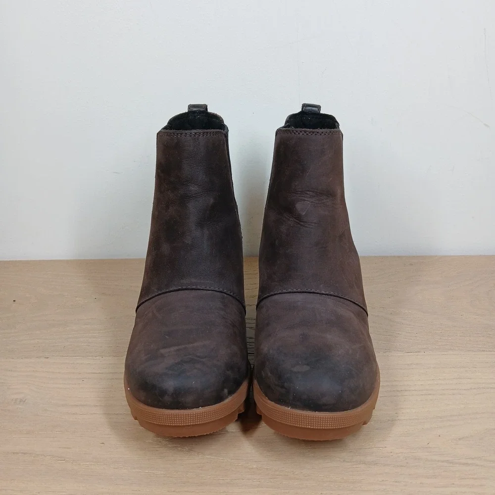 Sorel Joan Chelsea II Boots Womens 6 Brown Waterproof Leather Lug Sole Gorpcore